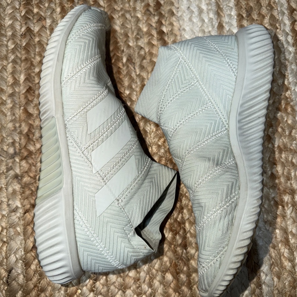 Adidas Nemeziz Tango 18.1 Ultra Boost Pure Solar Sneaker Ash Silver/ SZ 8.5